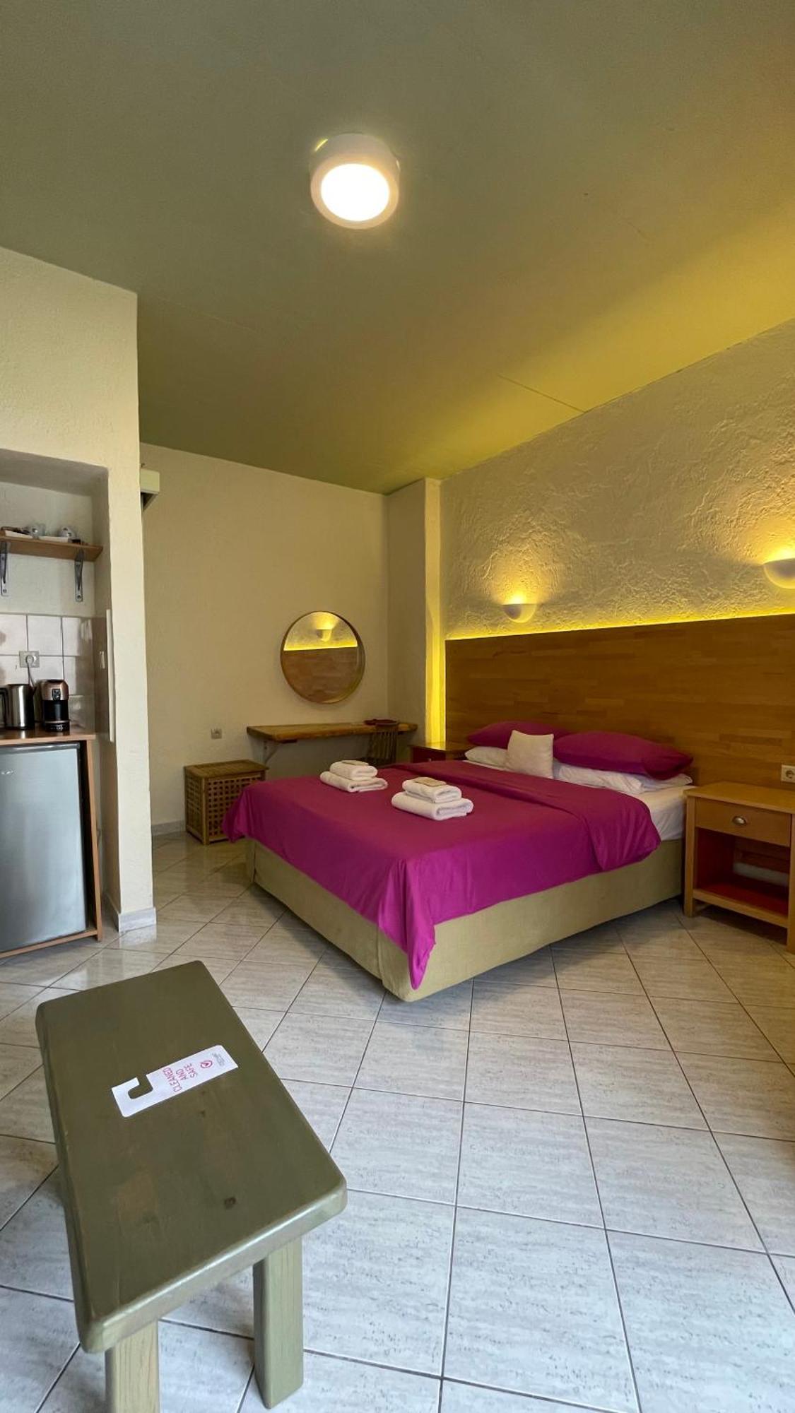 Villa Georgia Apartments & Suites Kalamaki  Phòng bức ảnh